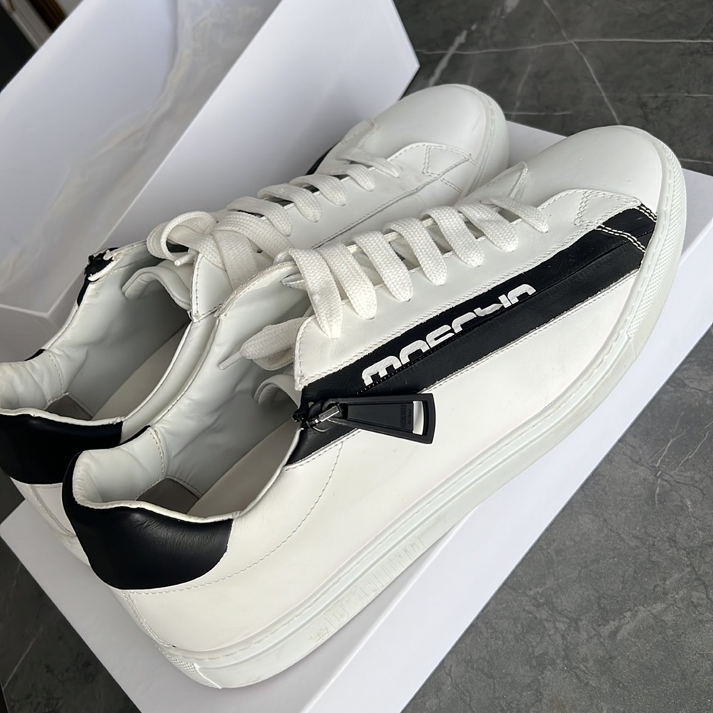 Moschino white/black sneakers for men - Picture 12 of 17